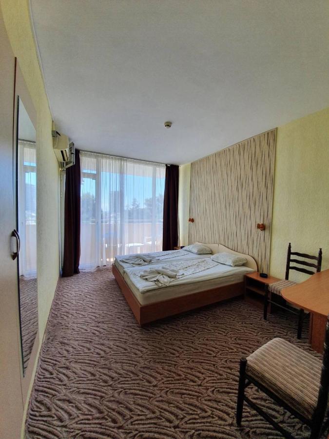 Balaton Hotel Slantchev Briag Extérieur photo
