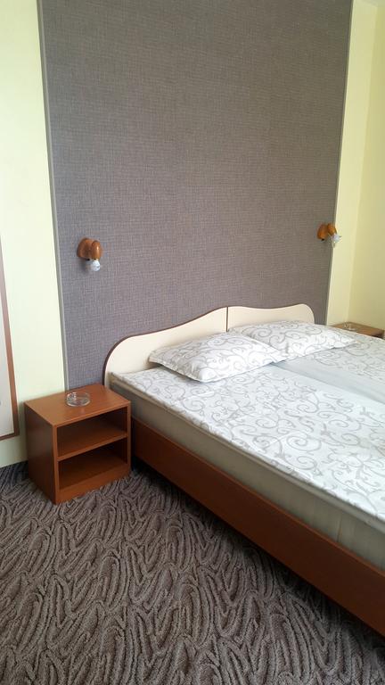 Balaton Hotel Slantchev Briag Extérieur photo
