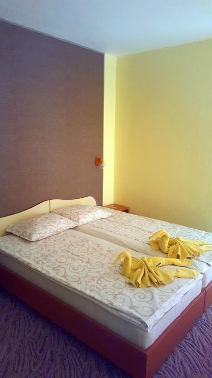 Balaton Hotel Slantchev Briag Extérieur photo