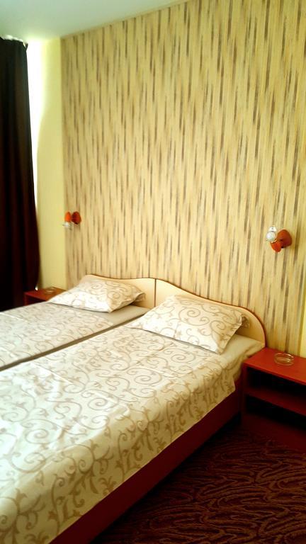 Balaton Hotel Slantchev Briag Extérieur photo