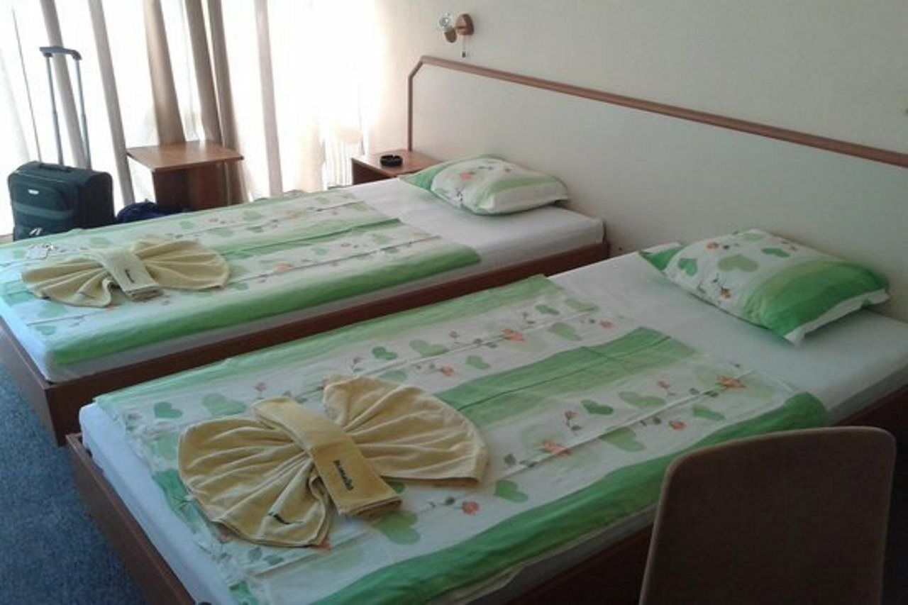 Balaton Hotel Slantchev Briag Extérieur photo